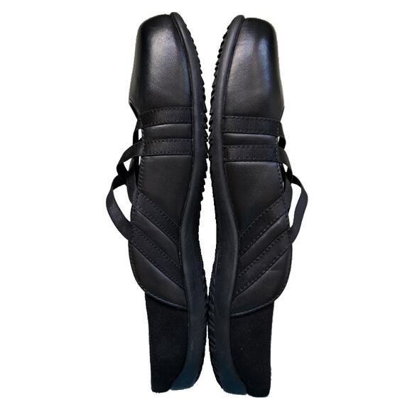 Vionic Black Flats - Picture 3 of 8